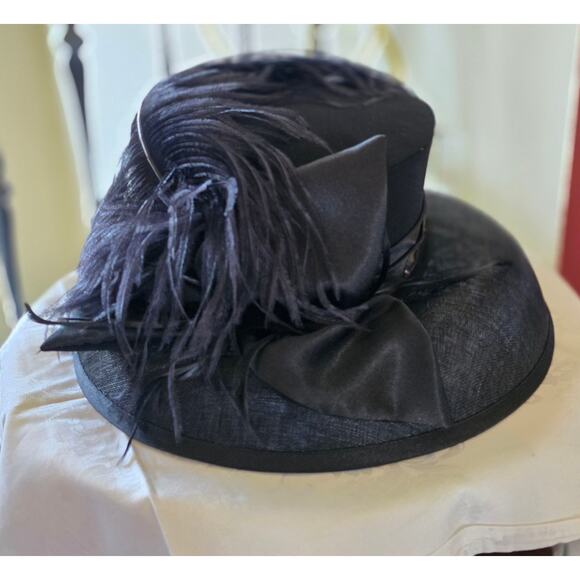 NIB Elite Champagne Black woven straw brim, with satin, feathers and gemstones‎ main image 5